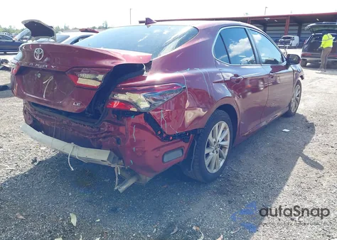 2021 Toyota Camry Le из США, поврежденный, VIN 4T1C11AKXMU550039